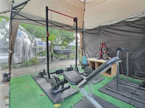 All u need for a quick outdoor workout 