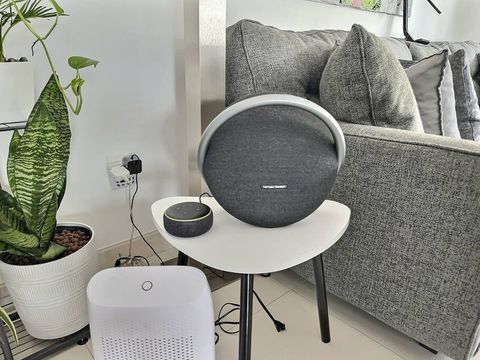 Alexa, Harmand Kardon Speaker and humidifier