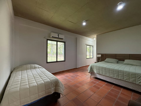 Dormitorio con aire