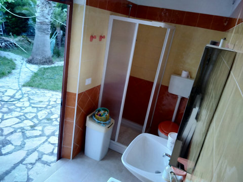 outside bathroom for return from the sea