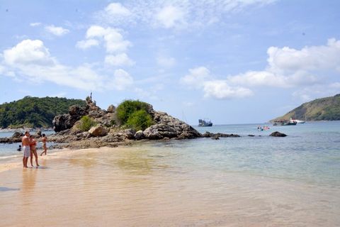 Beautiful Yanui beach.