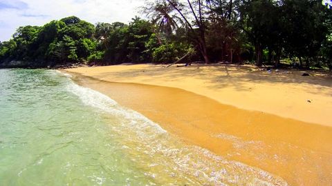 Do you like small hidden beaches? Listening to the calm sound of waves, crashing down and dancing with the sand?