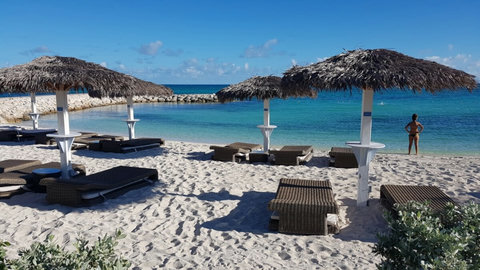 Club Beach