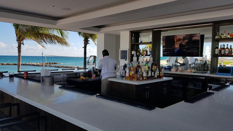 Beach Club Bar