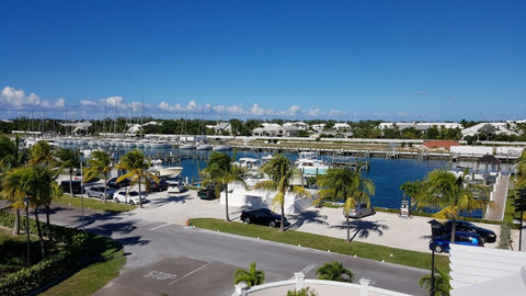Bedroom 3, Marina View