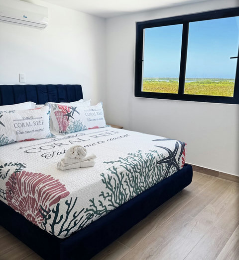 King bed, private washroom