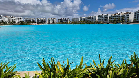 Pool of Crystal Lagoon - Water temperature is around 29°C.