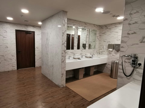 Avani Fit Locker Room