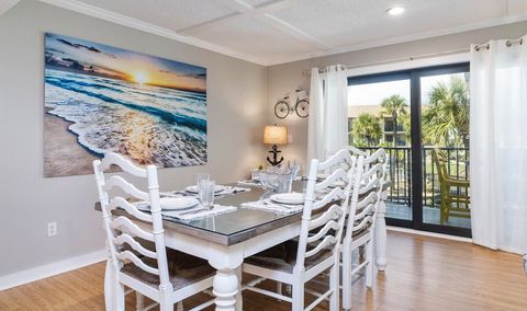 Have your family dinners with seating for six or a quiet dinner for two