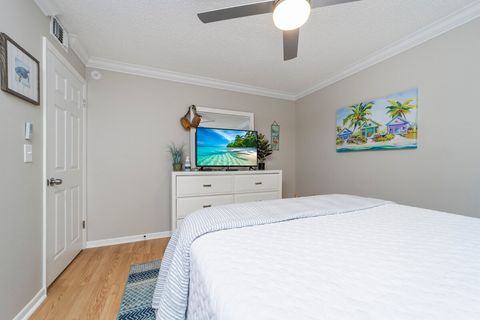 Large dresser and smart TV, luggage rack, lots of room for all of your items.