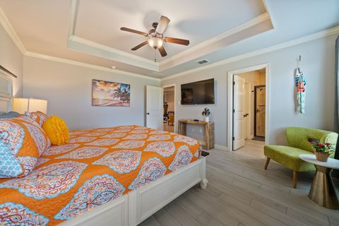 The master is the perfect spot to cozy up with your favorite book and relax. This is also a great place to set up your laptop and get some work done if you must!