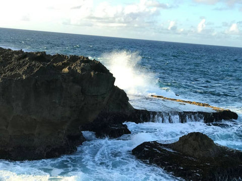 Drive up 7 Minutes from #VillaSalgado

Open #Ocean at #PlayaEsperanza #PuertoRico