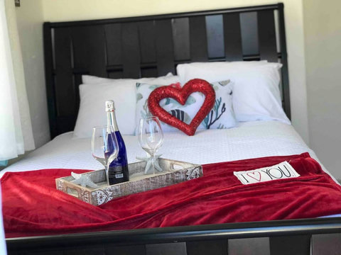 Second Floor Bedroom 6th Queen Bedroom