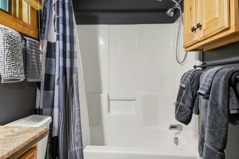 132WPond_08059
