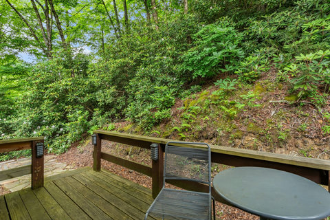 18-web-or-mls-30-creekside-dr-a