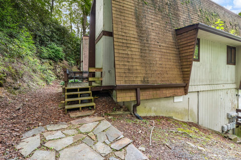20-web-or-mls-30-creekside-dr-a
