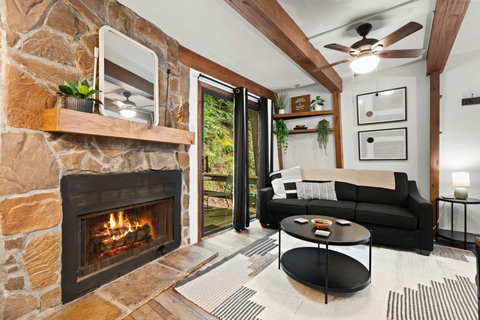 11-web-or-mls-30-creekside-dr-a