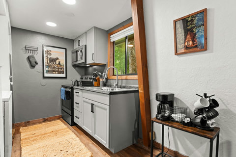 7-web-or-mls-30-creekside-dr-a