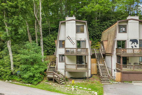 3-web-or-mls-30-creekside-dr-a