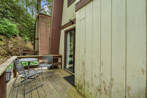 19-web-or-mls-30-creekside-dr-a
