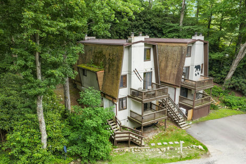 22-web-or-mls-30-creekside-dr-a