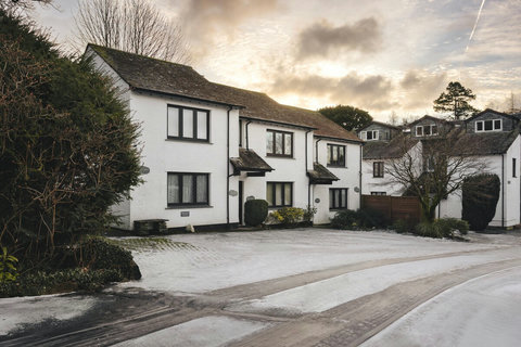 Woodlands apartments - your entrance is round the back!