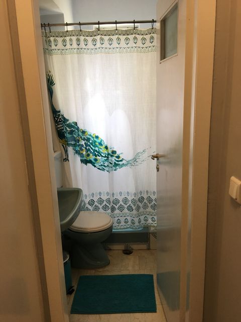 Small Bathroom