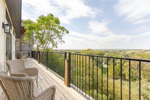 Take in serene views from comfortable outdoor seating overlooking the river, ideal for morning coffee, afternoon reading, or simply relaxing.