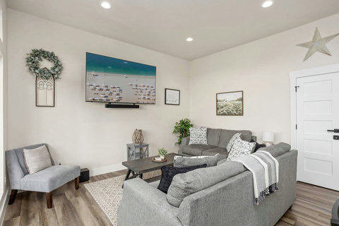 Relax in spacious living rooms with comfy seating and stylish décor—ideal for movie nights, family gatherings, or just unwinding after a day on the river. Your home away from home at The Riverscape at Gruene!