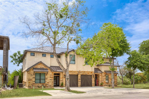New build in Gruene offers each unit 1,900 sq ft of spacious living area, featuring modern amenities and open-concept designs, perfect for comfortable and stylish living.