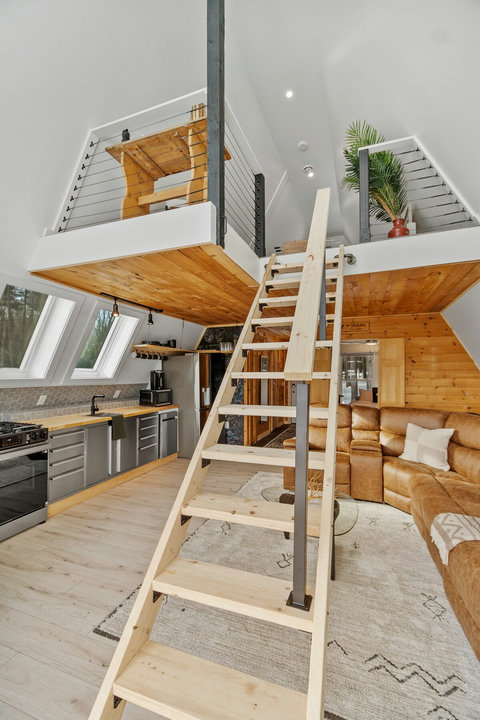 stairs to loft 
