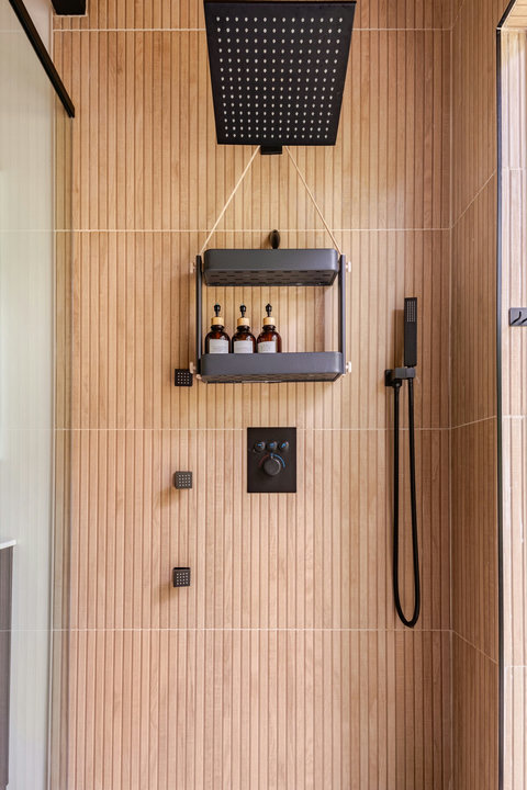 soaps provided. body sprayers. new water heater. 