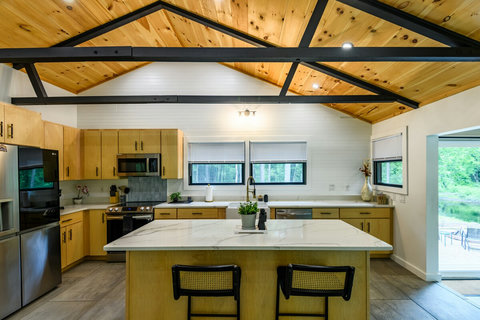 Kitchen Island. Modern and clean kitchen. 

