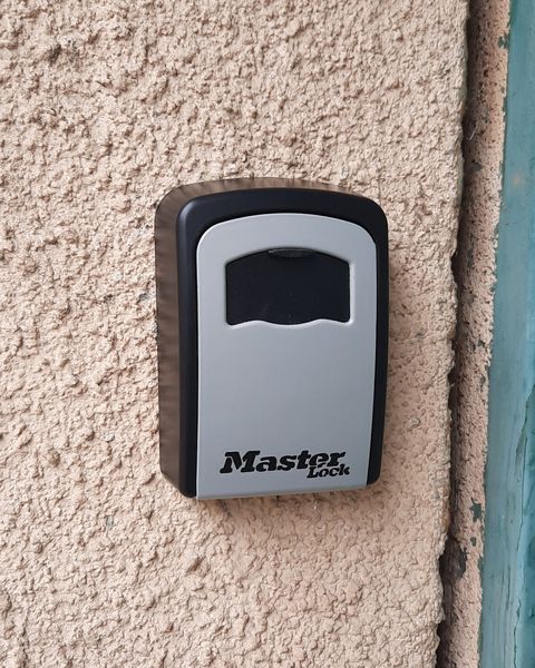 You will self check-in with this lockbox 