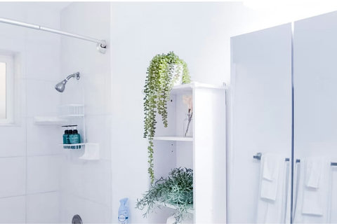 Clean and updated bathroom