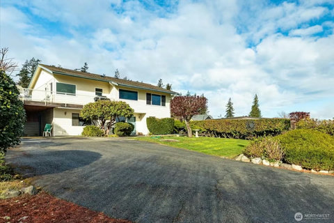 Beautiful home with a well maintained yard