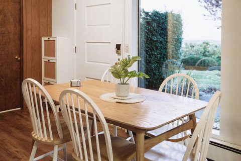 Bright dining Area