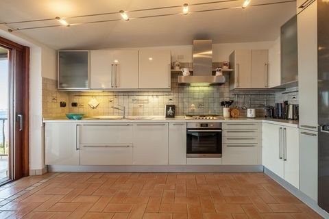 Kitchen complete with all accessories
