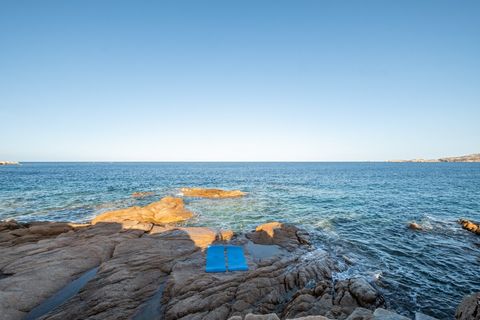 Private access to the sea, Yoga