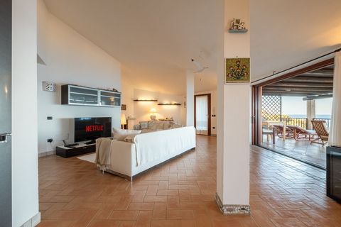 Living Room: Smart TV (Netflix, Disney+)