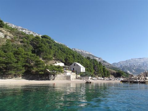 View of the house from the sea (west)