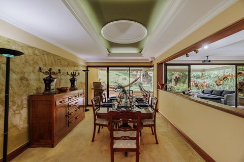 Comedor amplio y elegante para disfrutar de las mejores comidas.