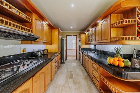 Espectacular cocina completamente dotada.