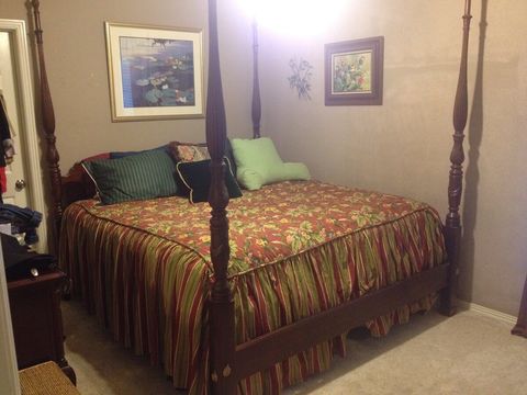 East Bedroom King Size