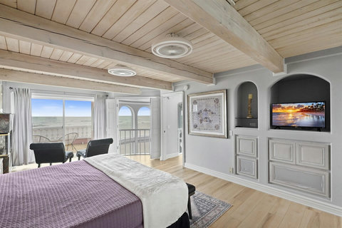 Cal King Bedroom with Balcony/Smart TV Enjoy morning coffee on your private balcony or unwind with a favorite show.