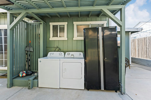 Laundry Made Easy Full-size washer and dryer available with detergent pods provided—pack light and enjoy the beach worry-free.
