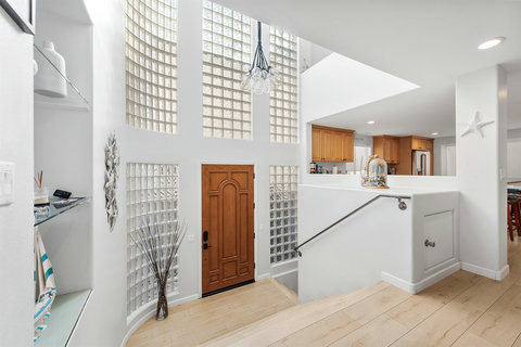 Grand entryway with double-high ceilings to welcome you in style.