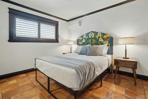 Ground floor Queen Bedroom