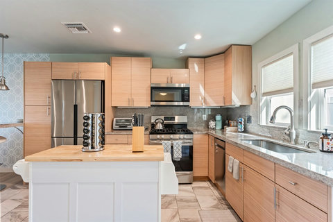 Fully Stocked Kitchen for Your Stay From cookware to coffee pods, we’ve stocked the kitchen so you can cook, sip, and savor with ease.