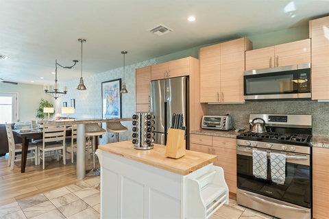 Well-Lit Kitchen Ready to Go Bright, airy, and ready for anything from breakfast to late-night snacks.